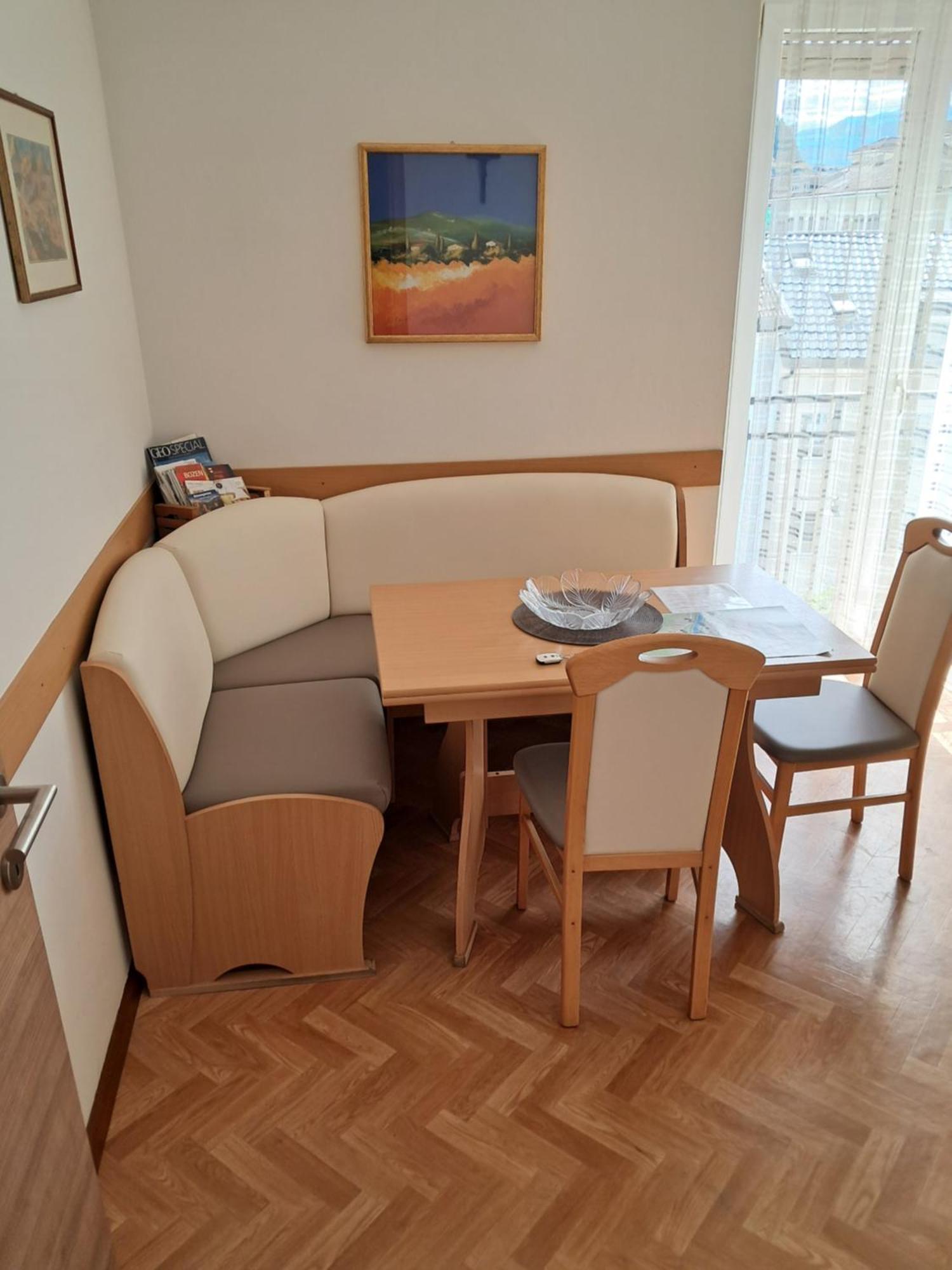 Guesthouse48 Bolzano Ngoại thất bức ảnh